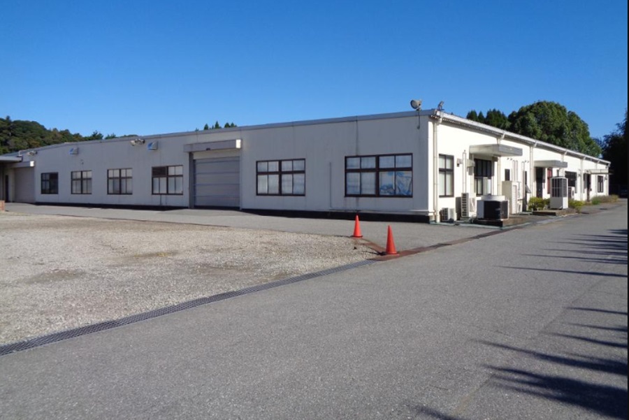 【賃貸】千葉県長南町4,459.18m2(1,348.90坪)の貸し倉庫（貸倉庫）・賃貸倉庫の外観